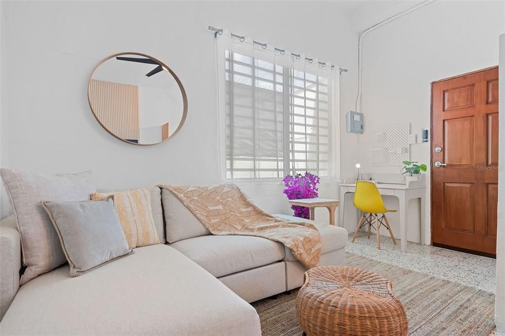 For Sale: $2,199,000 (13 beds, 8 baths, 3553 Square Feet)