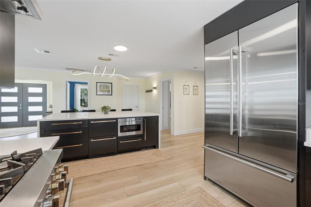 En Venta: $1,150,000 (3 camas, 3 baños, 2257 Pies cuadrados)