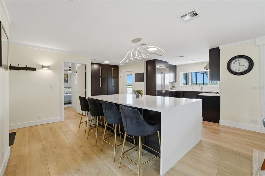 En Venta: $1,150,000 (3 camas, 3 baños, 2257 Pies cuadrados)