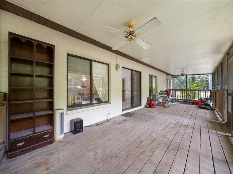 For Sale: $395,000 (4 beds, 2 baths, 2304 Square Feet)