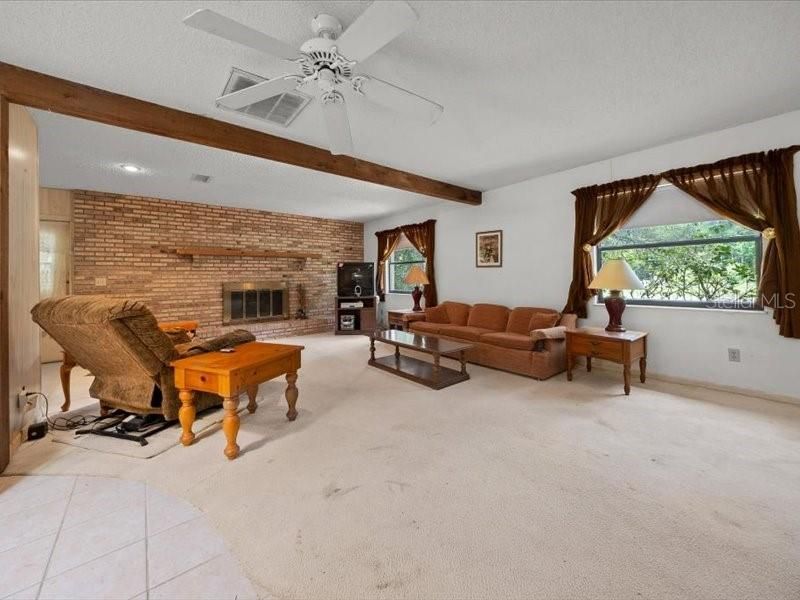 For Sale: $395,000 (4 beds, 2 baths, 2304 Square Feet)