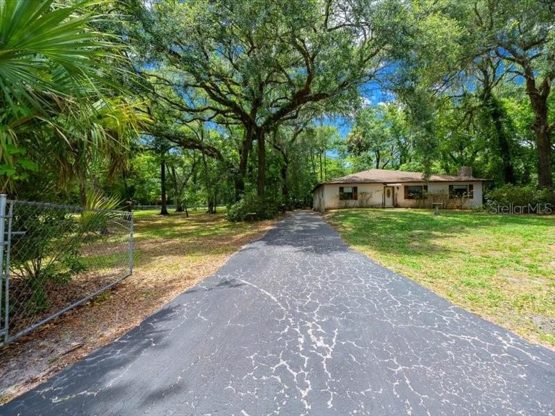 For Sale: $395,000 (4 beds, 2 baths, 2304 Square Feet)
