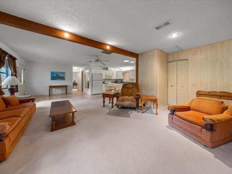 For Sale: $395,000 (4 beds, 2 baths, 2304 Square Feet)