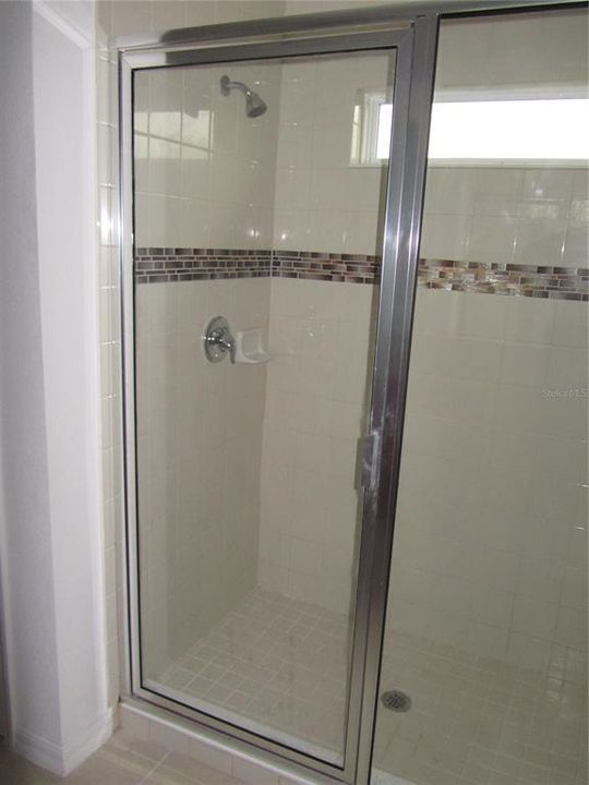 For Rent: $2,450 (4 beds, 3 baths, 2909 Square Feet)