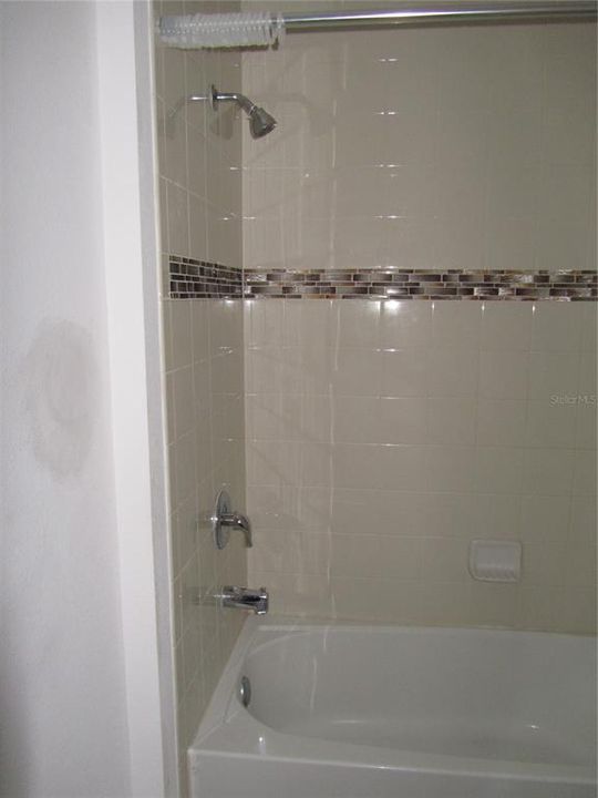 For Rent: $2,450 (4 beds, 3 baths, 2909 Square Feet)