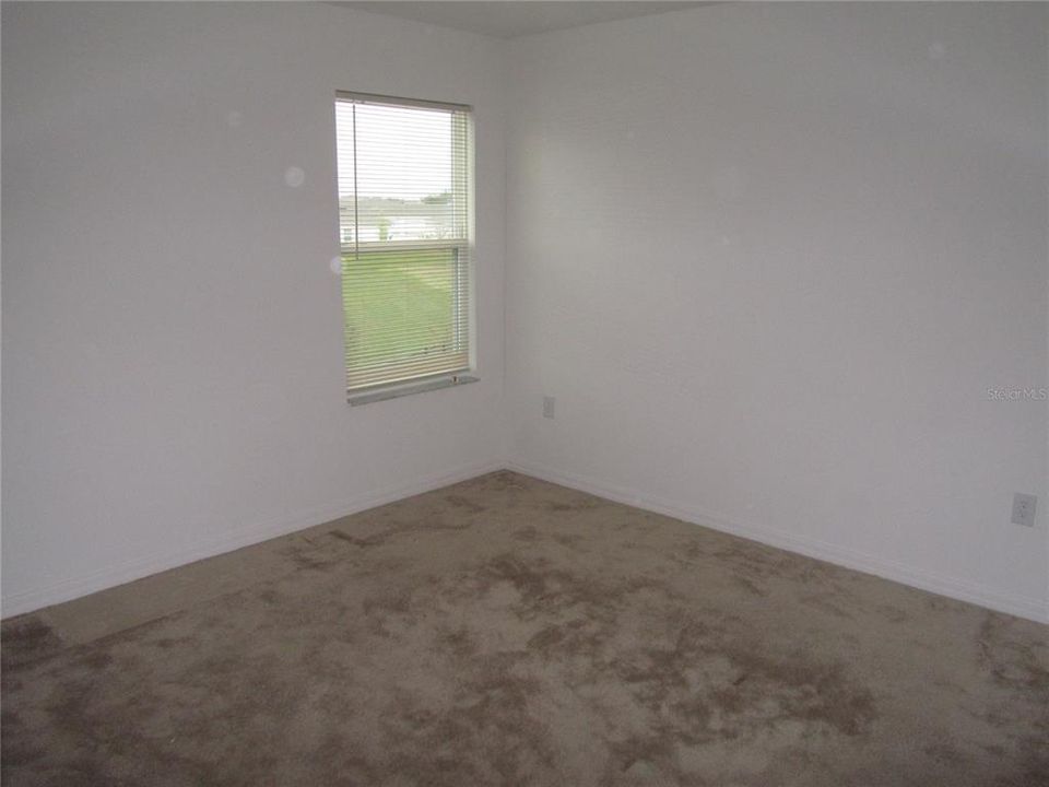 For Rent: $2,450 (4 beds, 3 baths, 2909 Square Feet)