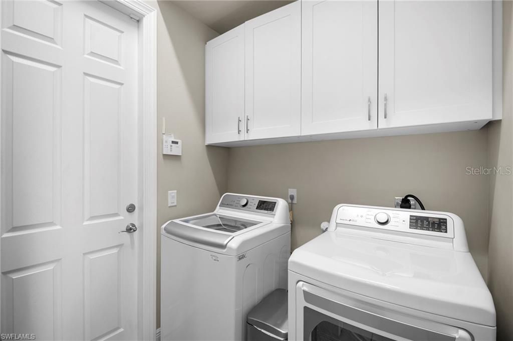 For Sale: $1,199,900 (3 beds, 3 baths, 2252 Square Feet)