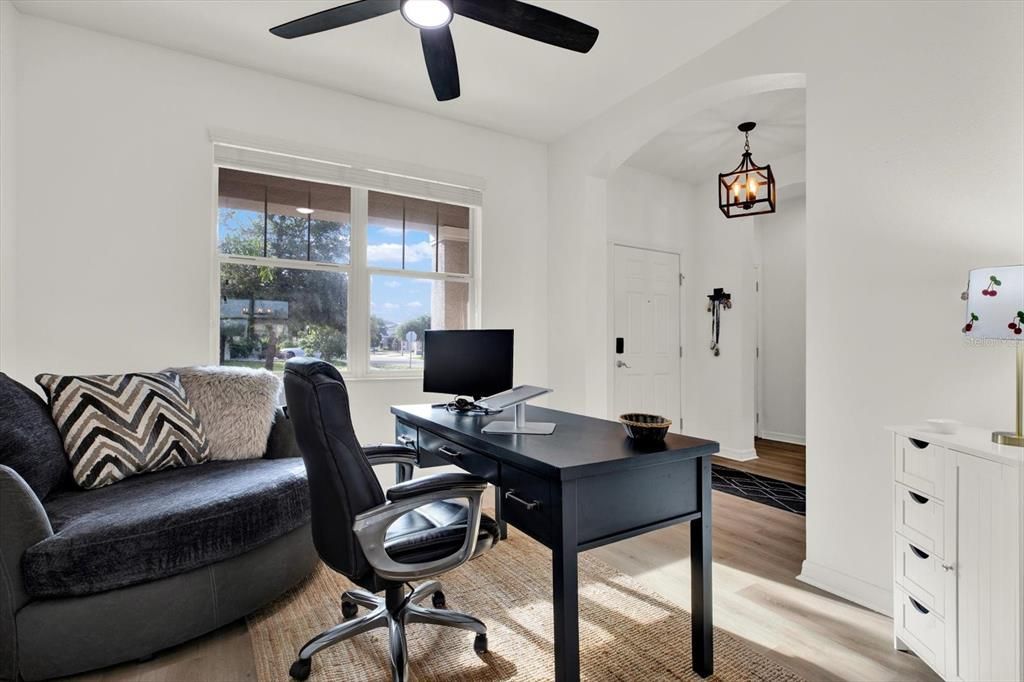 Active With Contract: $480,000 (4 beds, 3 baths, 2624 Square Feet)