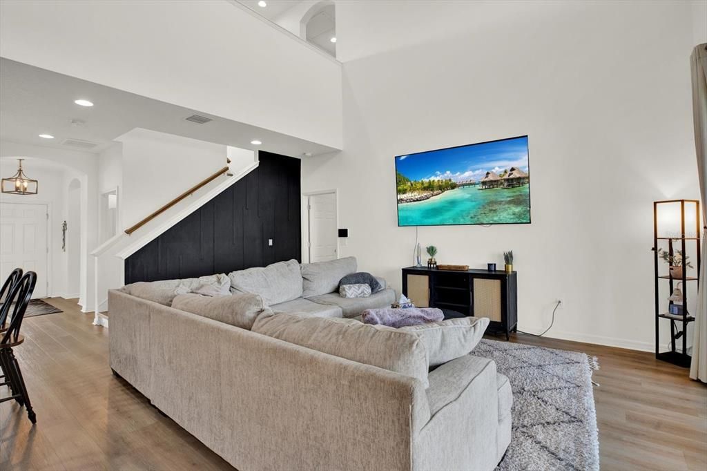 Active With Contract: $480,000 (4 beds, 3 baths, 2624 Square Feet)