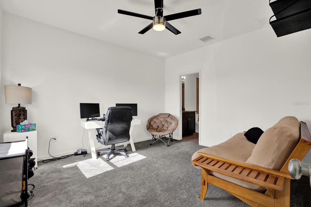 Active With Contract: $480,000 (4 beds, 3 baths, 2624 Square Feet)