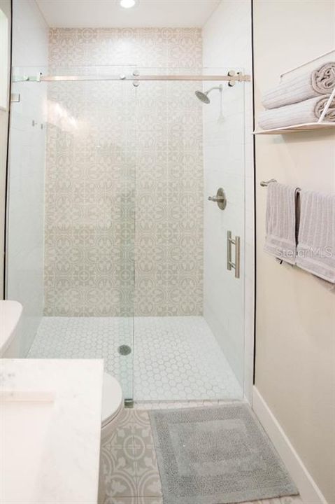 En Renta: $2,950 (3 camas, 2 baños, 1600 Pies cuadrados)