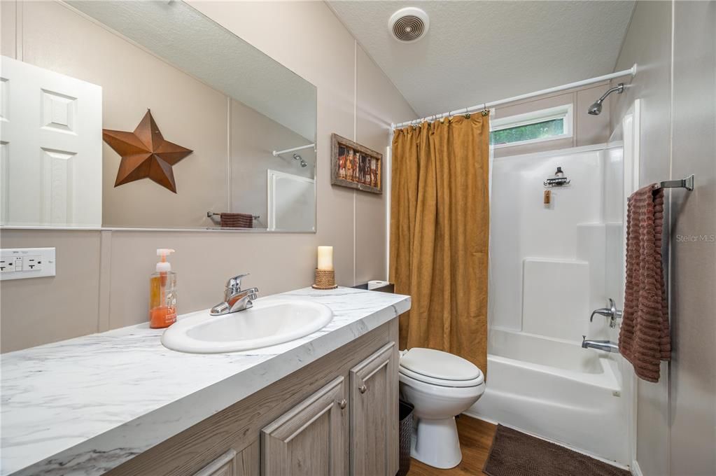 For Sale: $483,000 (5 beds, 3 baths, 1971 Square Feet)