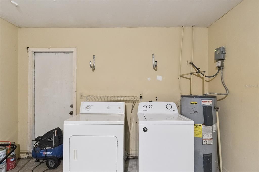 For Sale: $224,900 (2 beds, 2 baths, 1014 Square Feet)