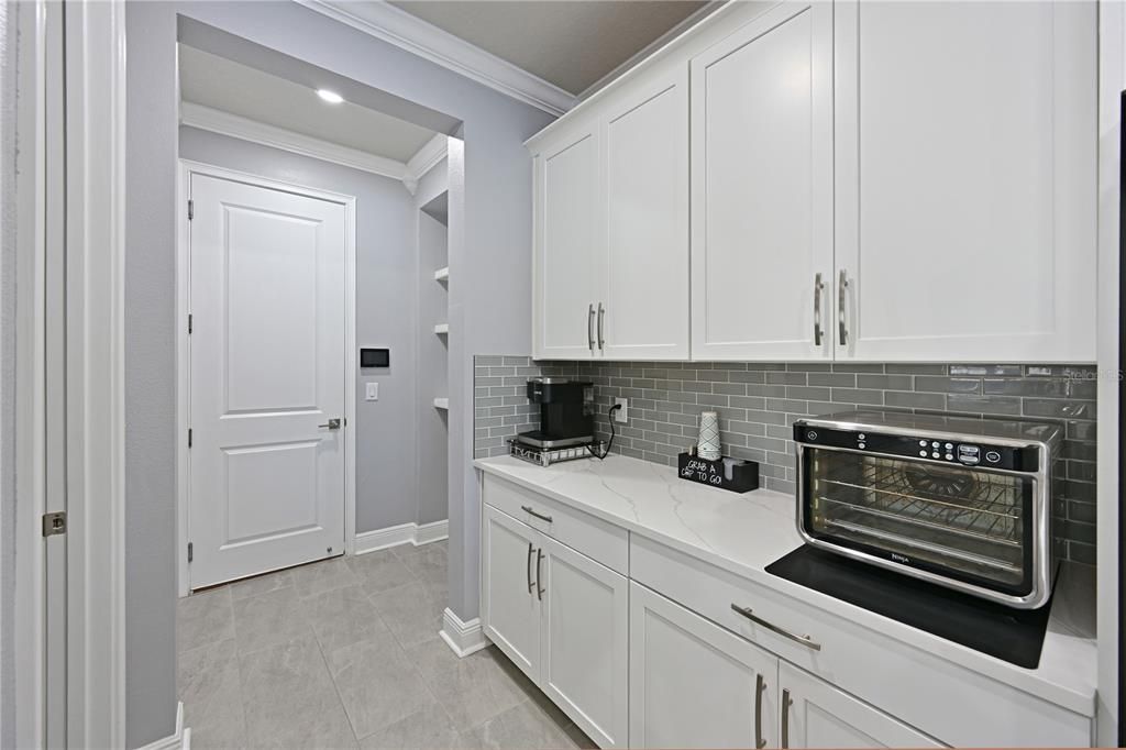 На продажу: $649,999 (4 спален, 3 ванн, 3056 Квадратных фут)