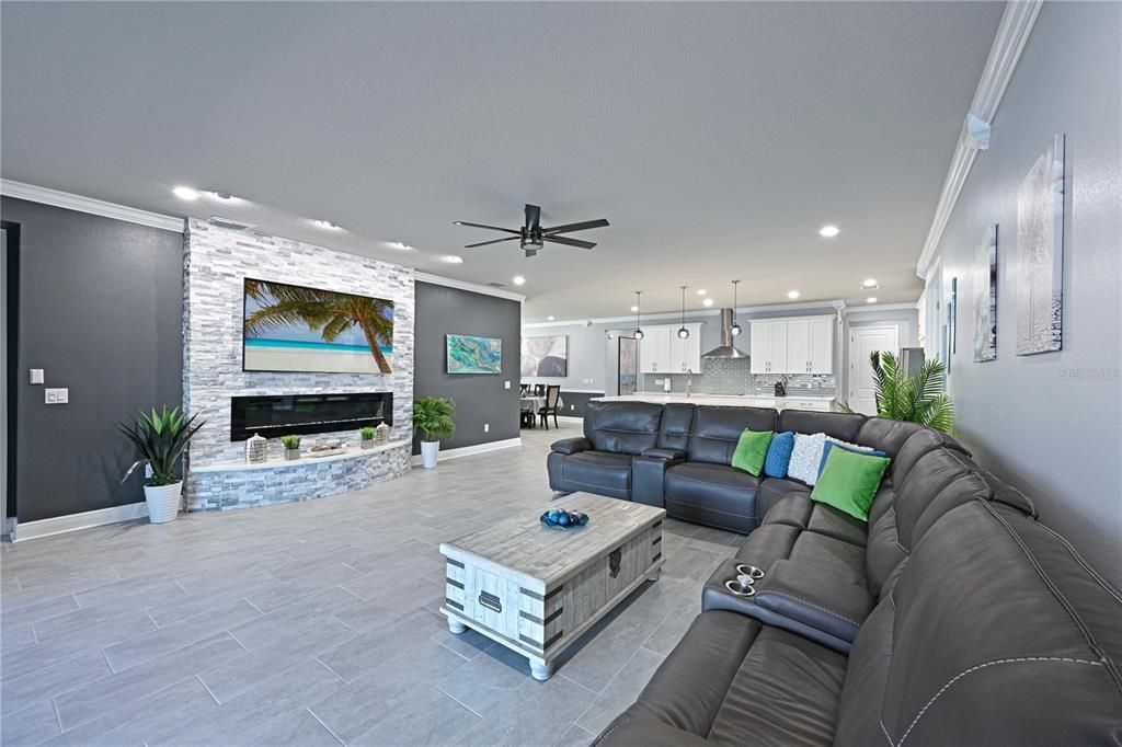 На продажу: $649,999 (4 спален, 3 ванн, 3056 Квадратных фут)