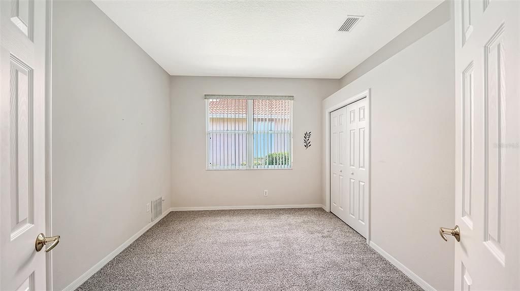 For Sale: $449,900 (3 beds, 2 baths, 1704 Square Feet)
