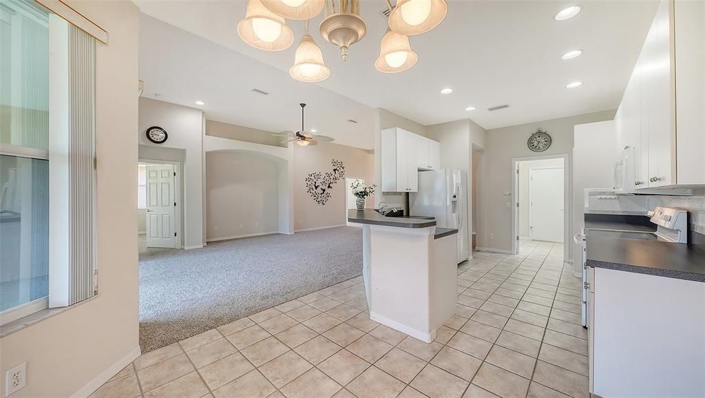 For Sale: $449,900 (3 beds, 2 baths, 1704 Square Feet)
