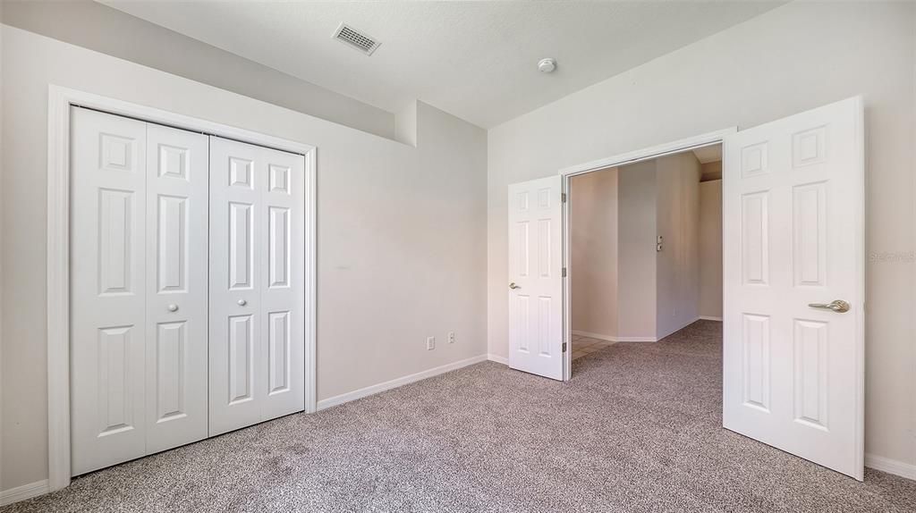 For Sale: $449,900 (3 beds, 2 baths, 1704 Square Feet)