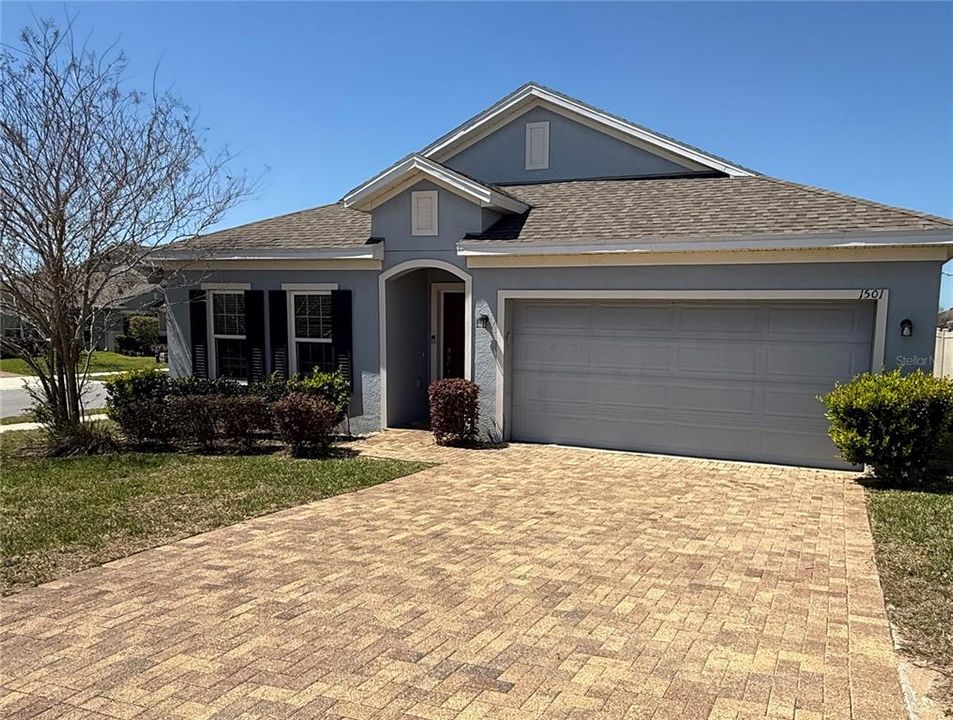 For Rent: $2,700 (4 beds, 2 baths, 2103 Square Feet)