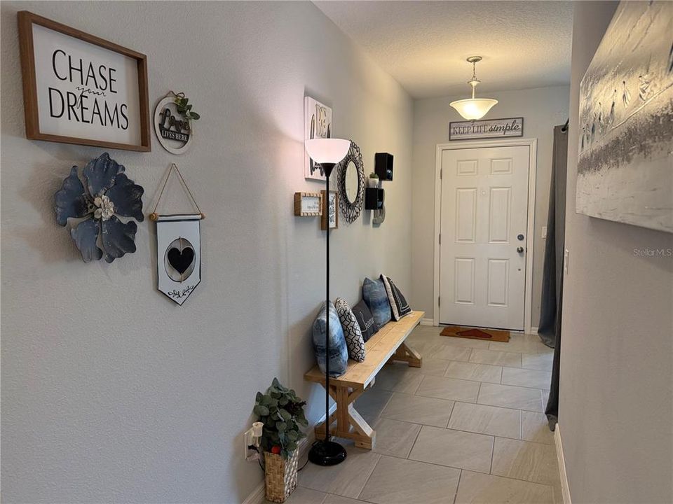 For Rent: $2,700 (4 beds, 2 baths, 2103 Square Feet)