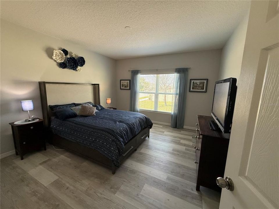 For Rent: $2,700 (4 beds, 2 baths, 2103 Square Feet)