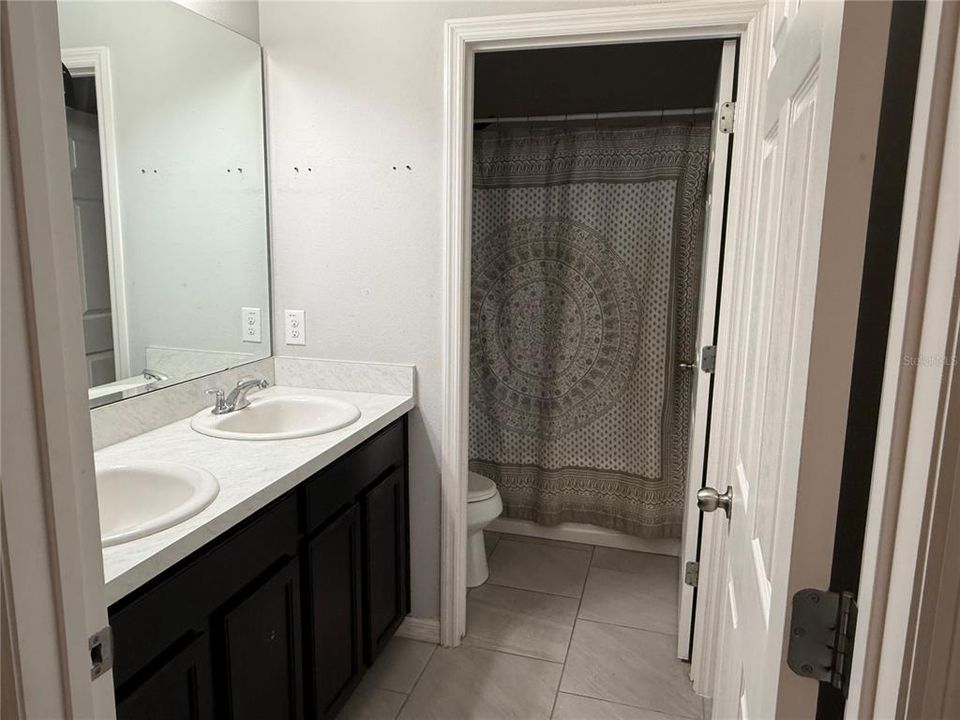 For Rent: $2,700 (4 beds, 2 baths, 2103 Square Feet)