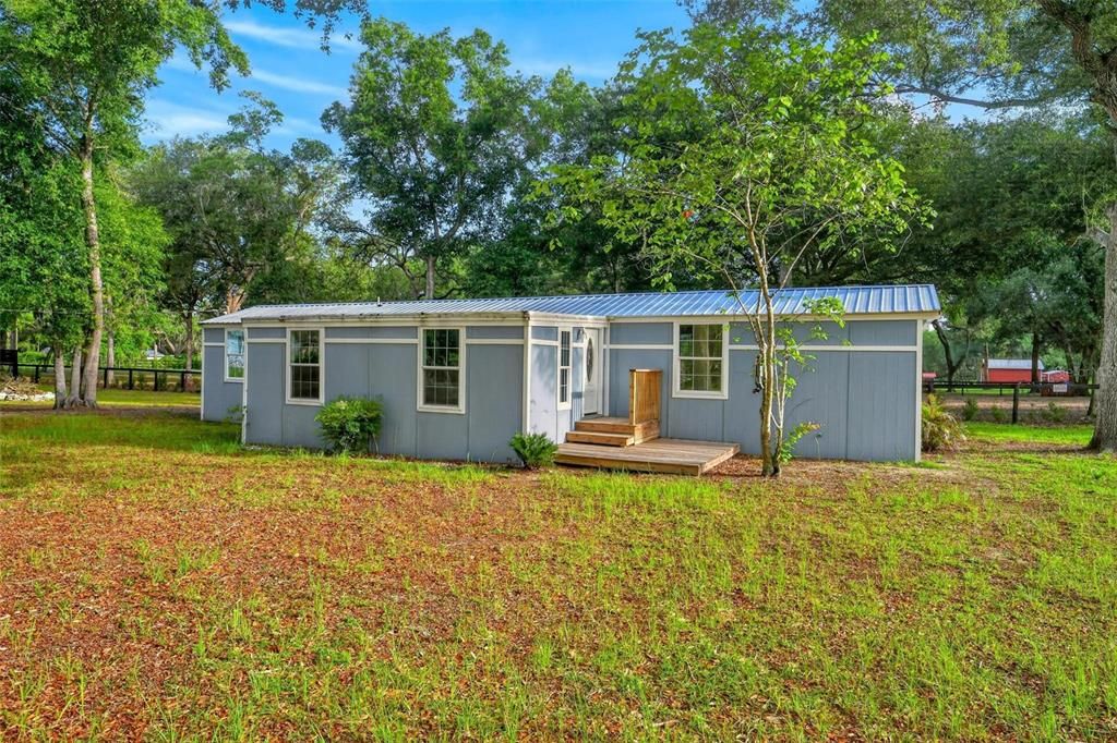 For Sale: $165,000 (3 beds, 2 baths, 1212 Square Feet)