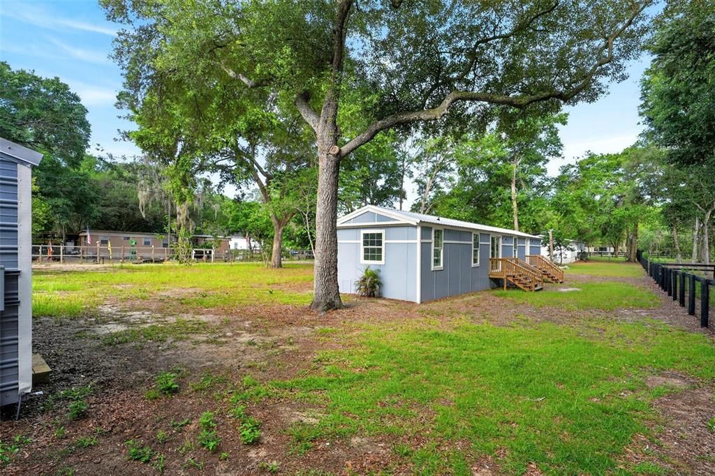 For Sale: $165,000 (3 beds, 2 baths, 1212 Square Feet)
