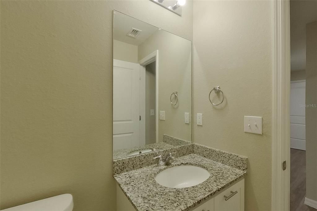 For Rent: $1,574 (3 beds, 2 baths, 1400 Square Feet)