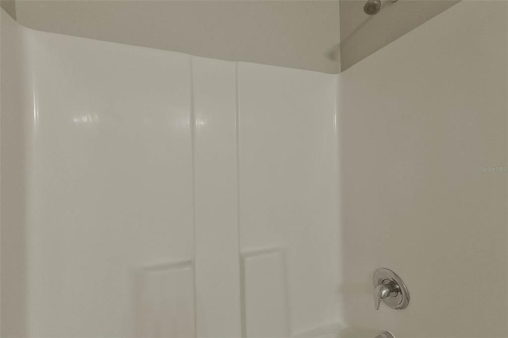For Rent: $1,574 (3 beds, 2 baths, 1400 Square Feet)