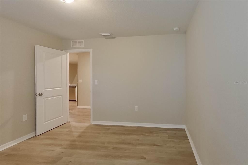 For Rent: $1,574 (3 beds, 2 baths, 1400 Square Feet)