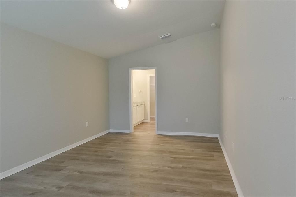 For Rent: $1,574 (3 beds, 2 baths, 1400 Square Feet)