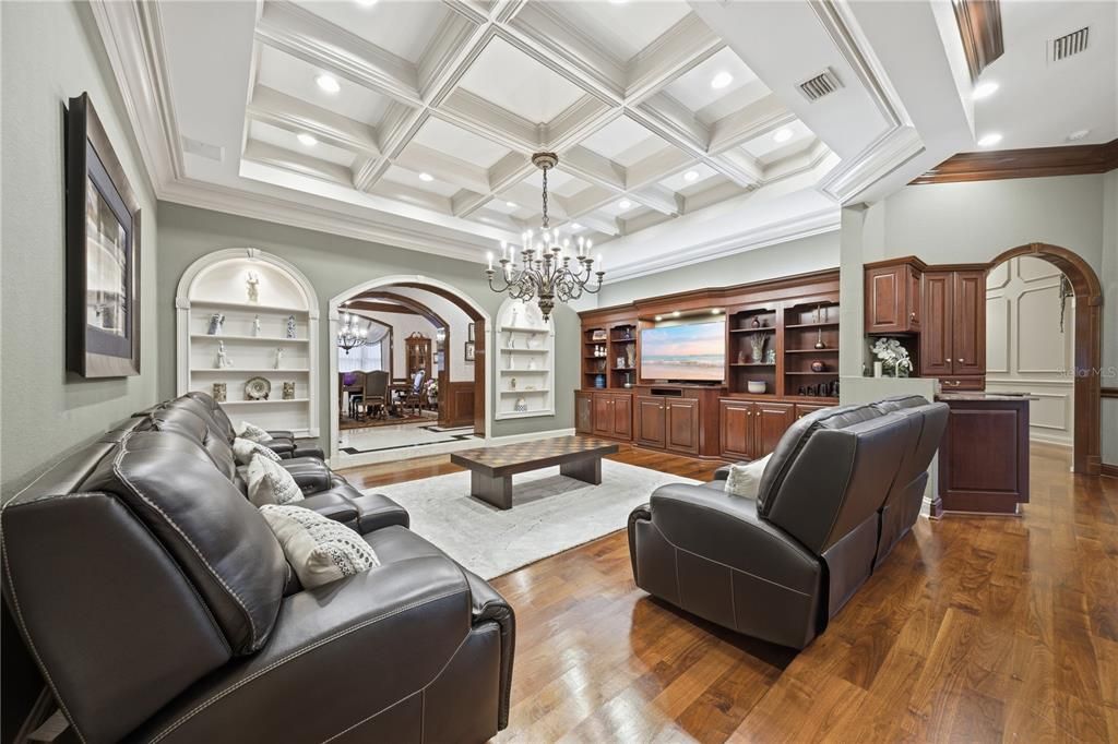 For Sale: $2,495,000 (5 beds, 5 baths, 7314 Square Feet)