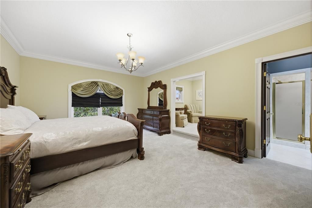 For Sale: $2,495,000 (5 beds, 5 baths, 7314 Square Feet)