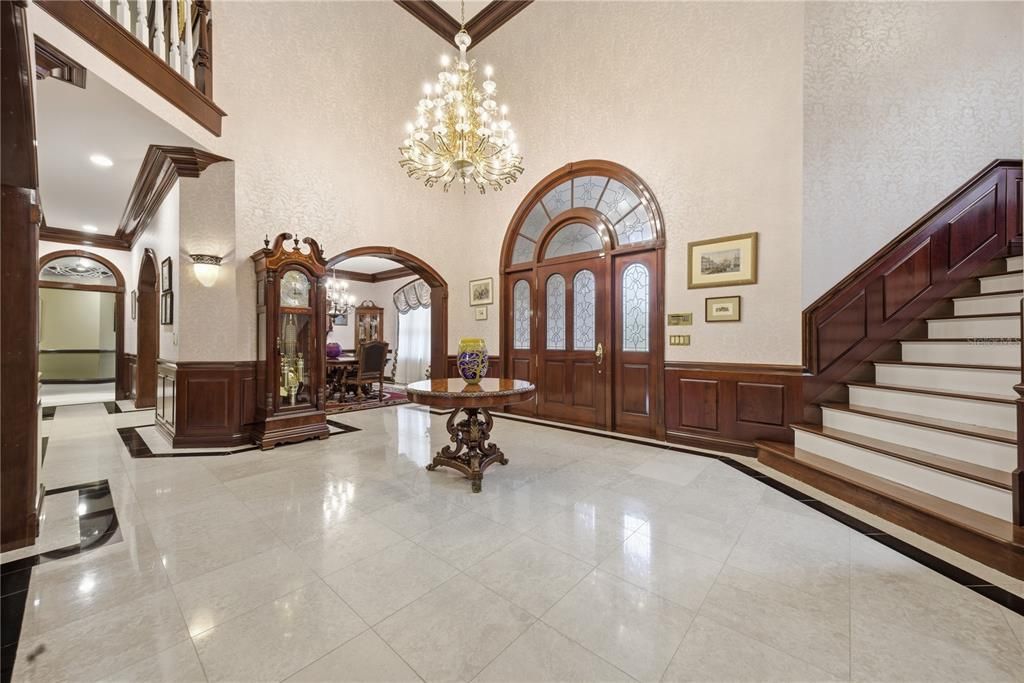For Sale: $2,495,000 (5 beds, 5 baths, 7314 Square Feet)