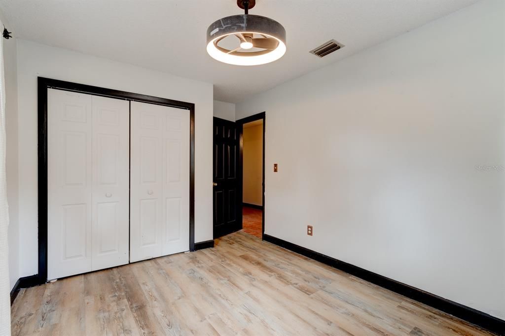 For Sale: $349,900 (4 beds, 2 baths, 1585 Square Feet)