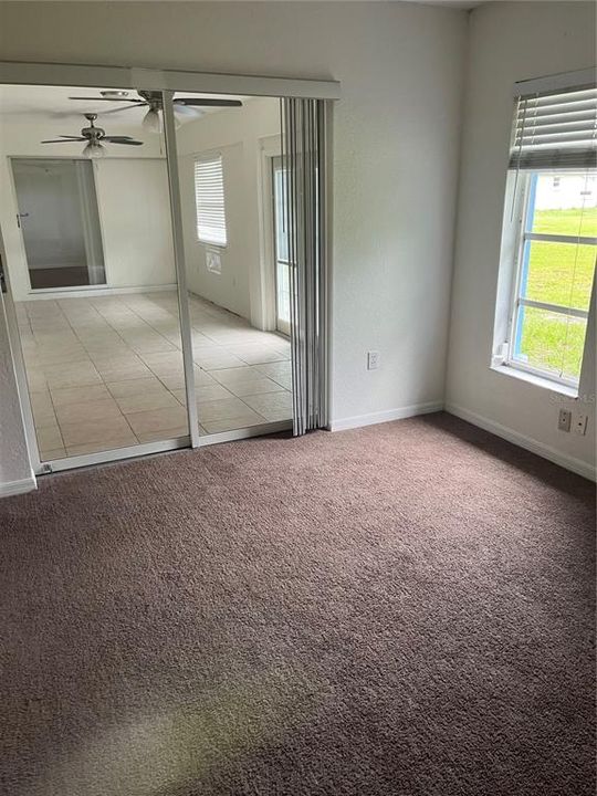For Sale: $299,900 (3 beds, 2 baths, 1927 Square Feet)