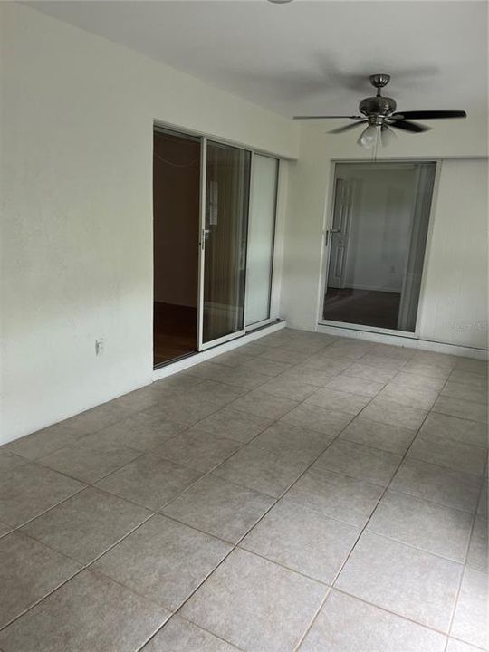 For Sale: $299,900 (3 beds, 2 baths, 1927 Square Feet)