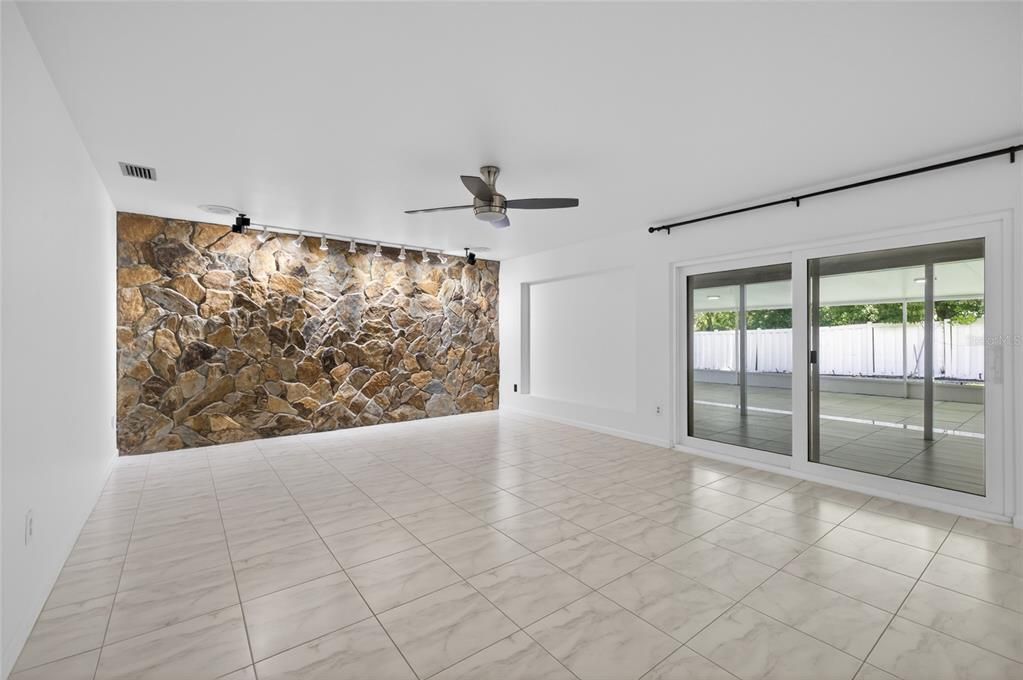 For Sale: $570,000 (3 beds, 3 baths, 2230 Square Feet)