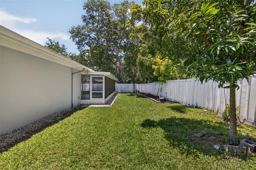 For Sale: $570,000 (3 beds, 3 baths, 2230 Square Feet)