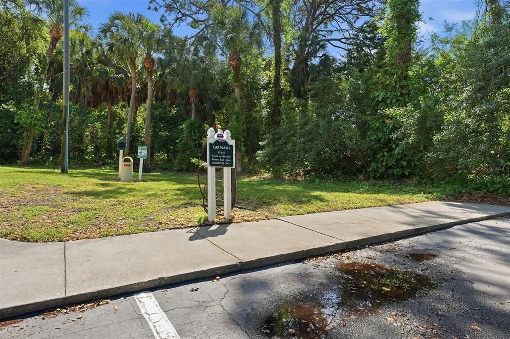 For Sale: $199,900 (2 beds, 2 baths, 910 Square Feet)