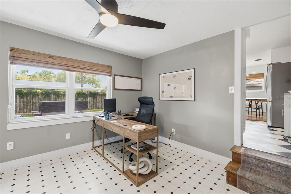 Activo con contrato: $430,000 (3 camas, 2 baños, 1514 Pies cuadrados)