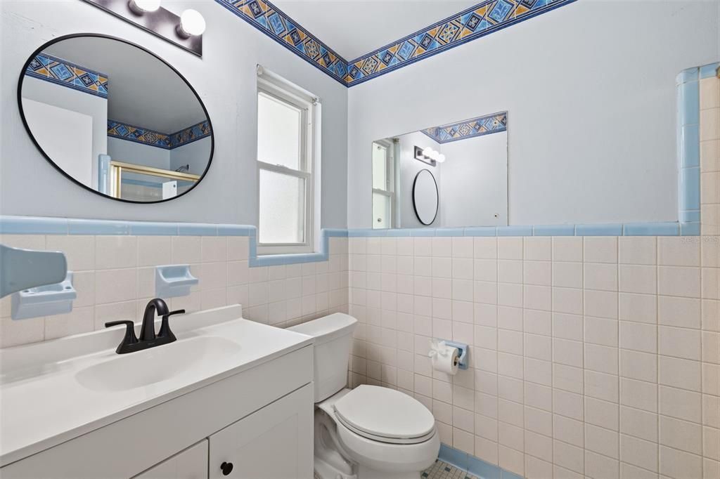 Activo con contrato: $430,000 (3 camas, 2 baños, 1514 Pies cuadrados)