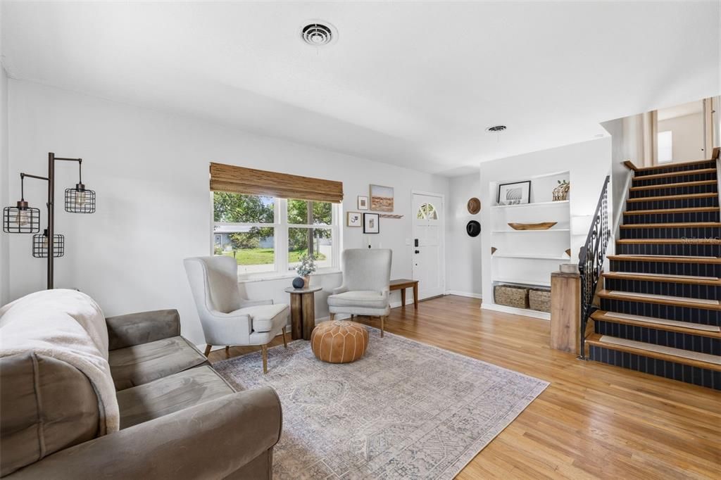 Activo con contrato: $430,000 (3 camas, 2 baños, 1514 Pies cuadrados)