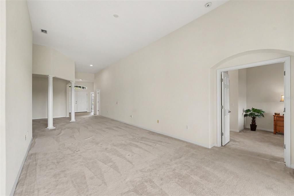 En Venta: $450,000 (4 camas, 3 baños, 2638 Pies cuadrados)