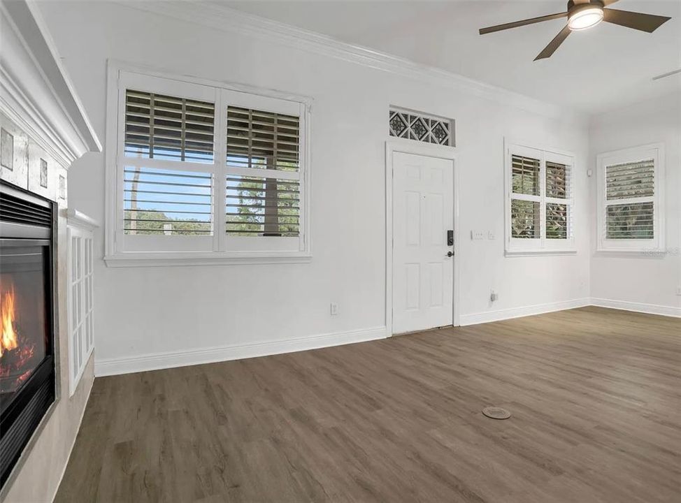 For Sale: $922,000 (4 beds, 2 baths, 2274 Square Feet)