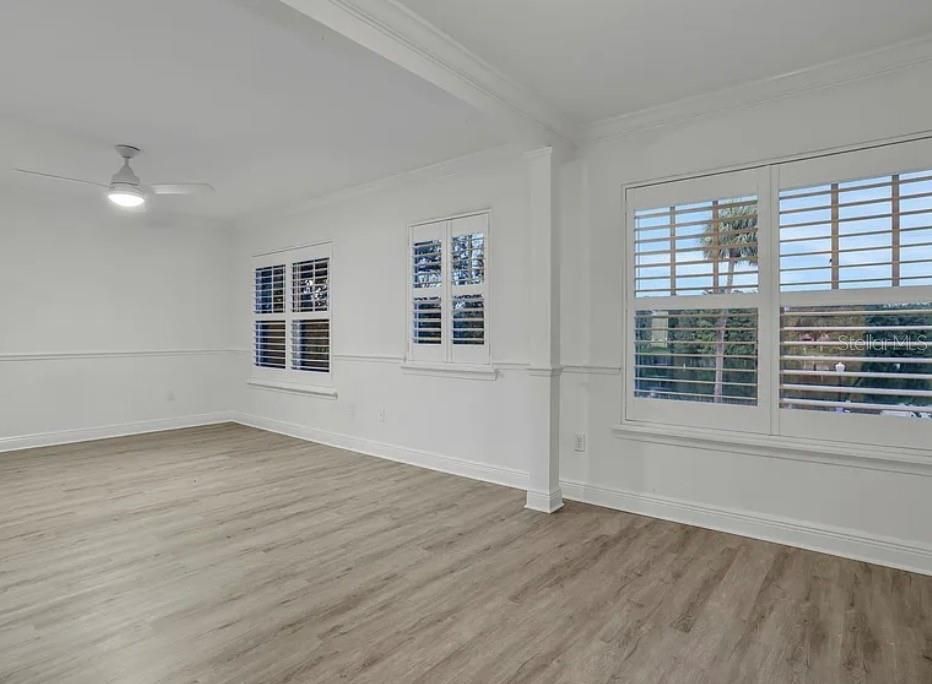 For Sale: $922,000 (4 beds, 2 baths, 2274 Square Feet)