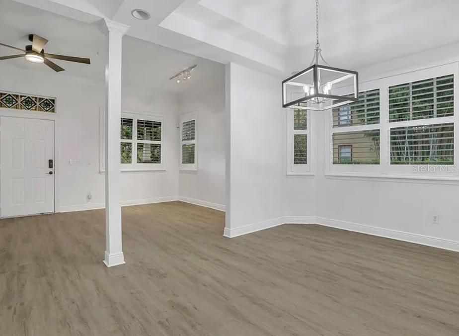 For Sale: $922,000 (4 beds, 2 baths, 2274 Square Feet)