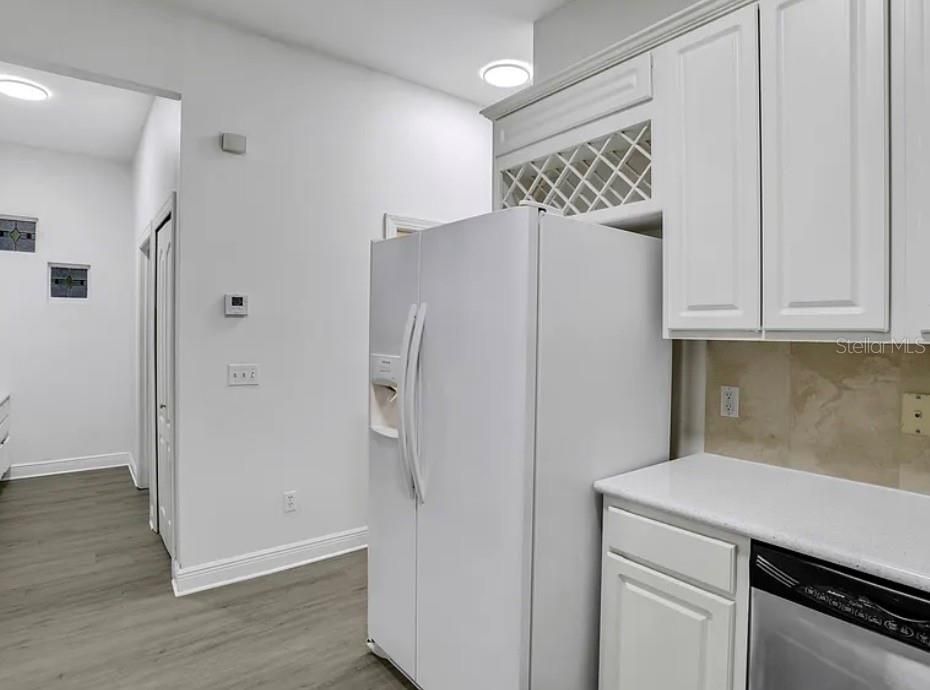 For Sale: $922,000 (4 beds, 2 baths, 2274 Square Feet)