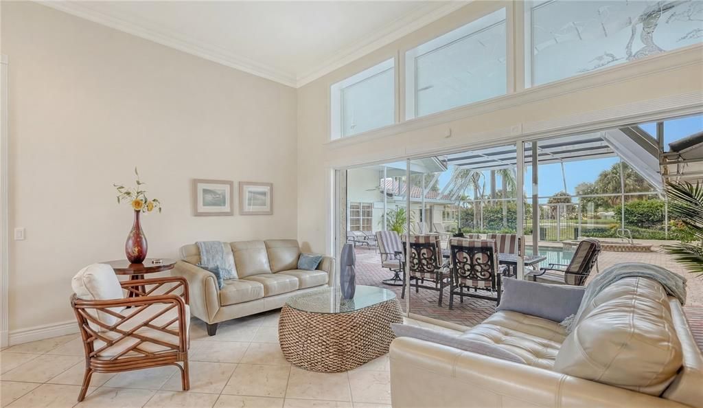 For Sale: $1,575,000 (4 beds, 3 baths, 4840 Square Feet)